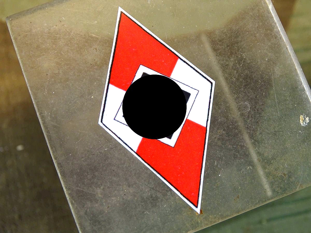 Replik: Helmwappen HJ FLakhelfer der Luftwaffe, hauchdünn, wasserablösbar, sehr ähnlich den Originalen. 