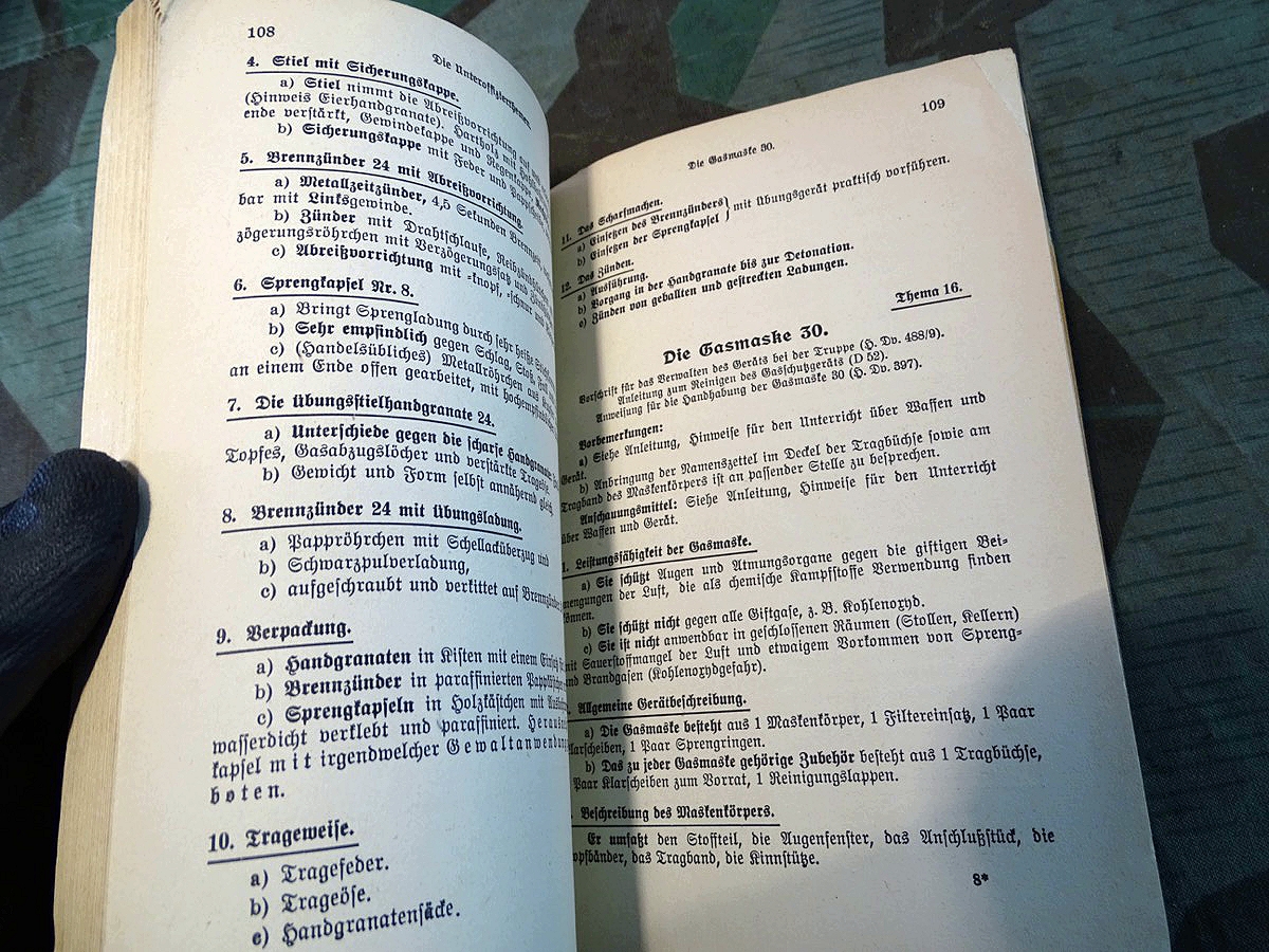 Unteroffizierthemen, ein Handbuch für den Unteroffiziersunterricht 1940. 
