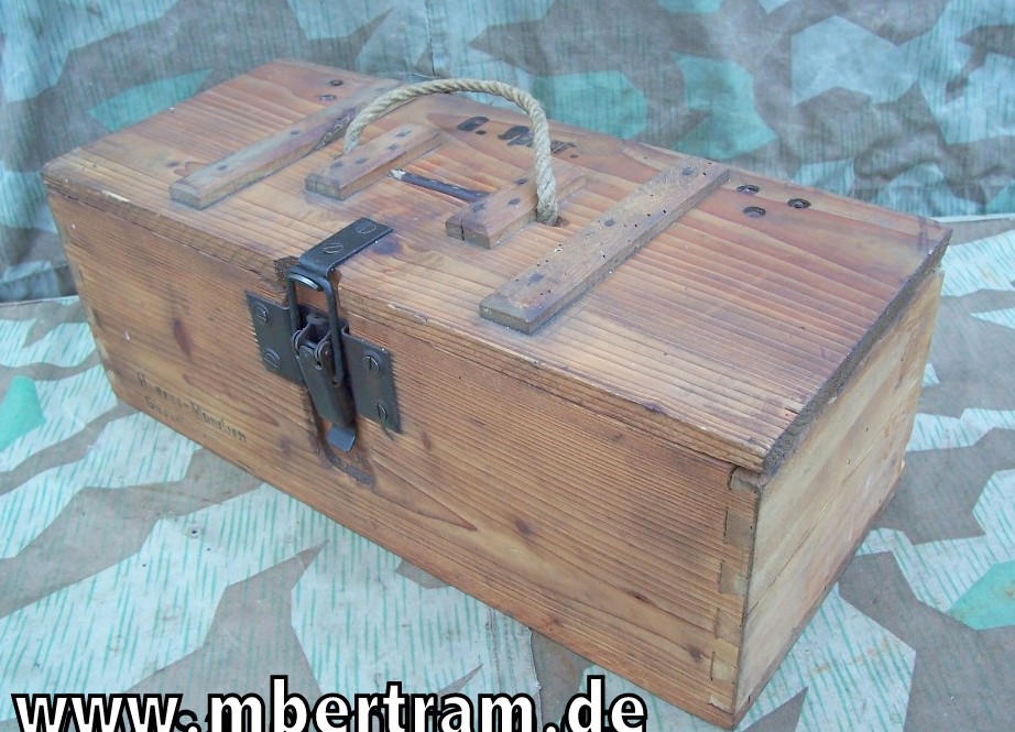 Wehrmacht Munitionskiste für Gewehr Spreng-Granate 30