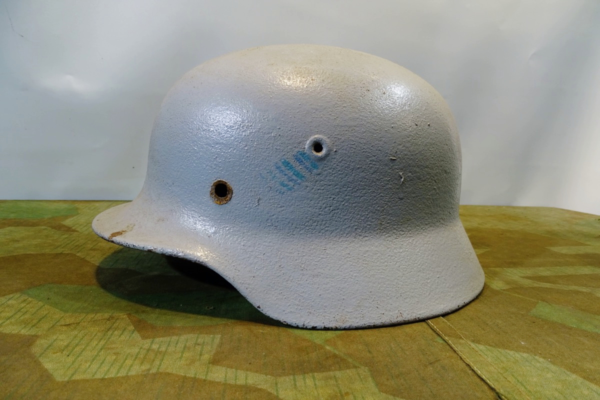 WH Helmglocke M 40 Mittelgrau / Schiffsfarbe Kriegsmarine . Farbe neu