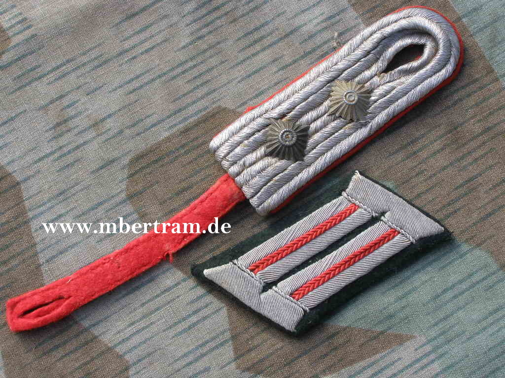 Schulterklappe, Kragenspiegel WH Hauptmann Artillerie