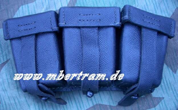 K98 3er Munitionstasche,t Hersteller: " C.Riese Berlin 1942"