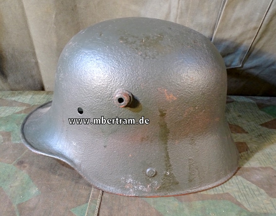 Stahlhelm 1. Weltkrieg M 16, Helmglocke ohne Innenleben, 2 Riemenösen