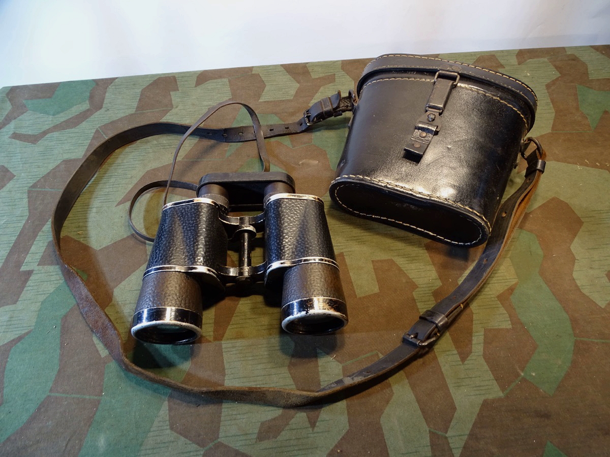 Zeiss 7x50 Artillerie Fernglas der Kriegsmarine mit großem Adler und Köcher Zeiss 7x50 Artillerie Fernglas der Kriegsmarine mit großem Adler und Köcher