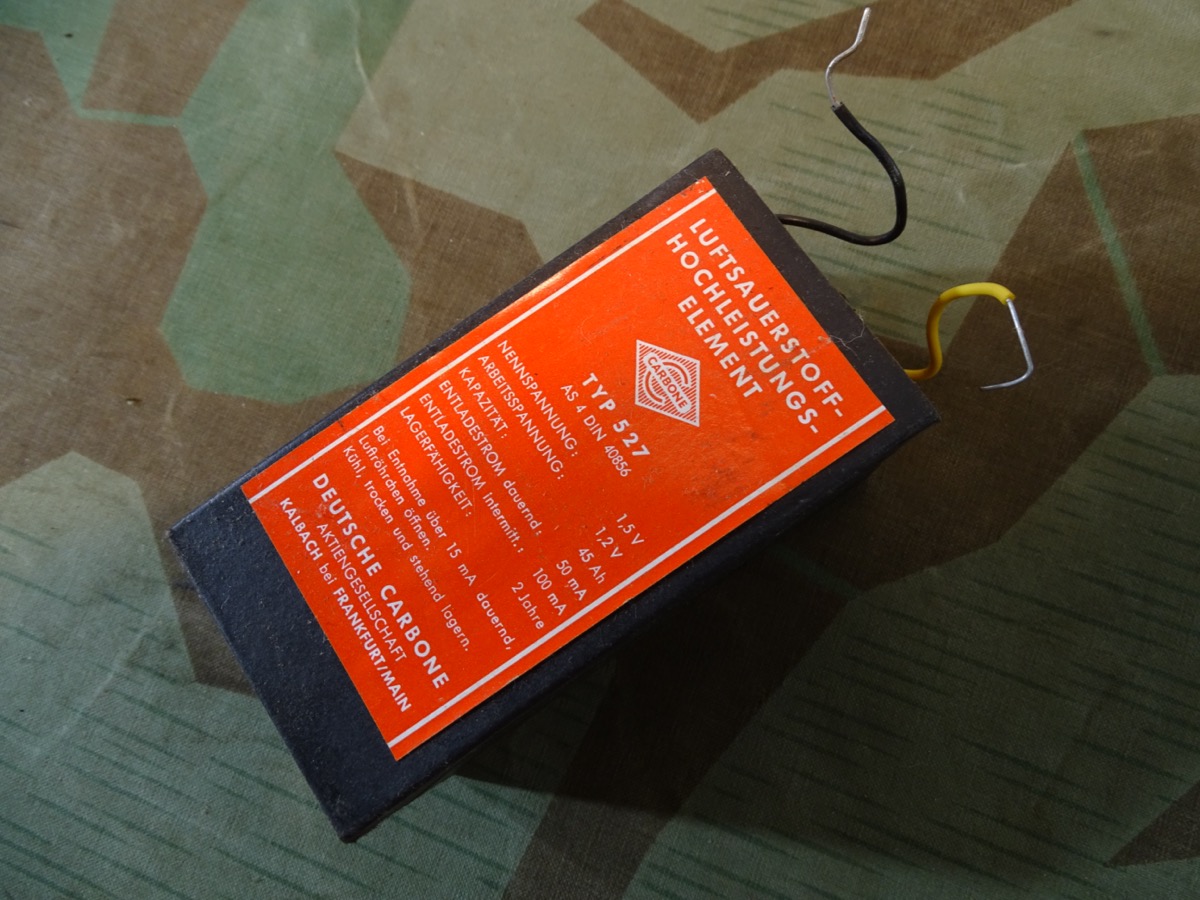 Akku / Batterie für Feldtelefone - Luftsauerstoff Hochleistungs Element, Nachkriegsfertigung