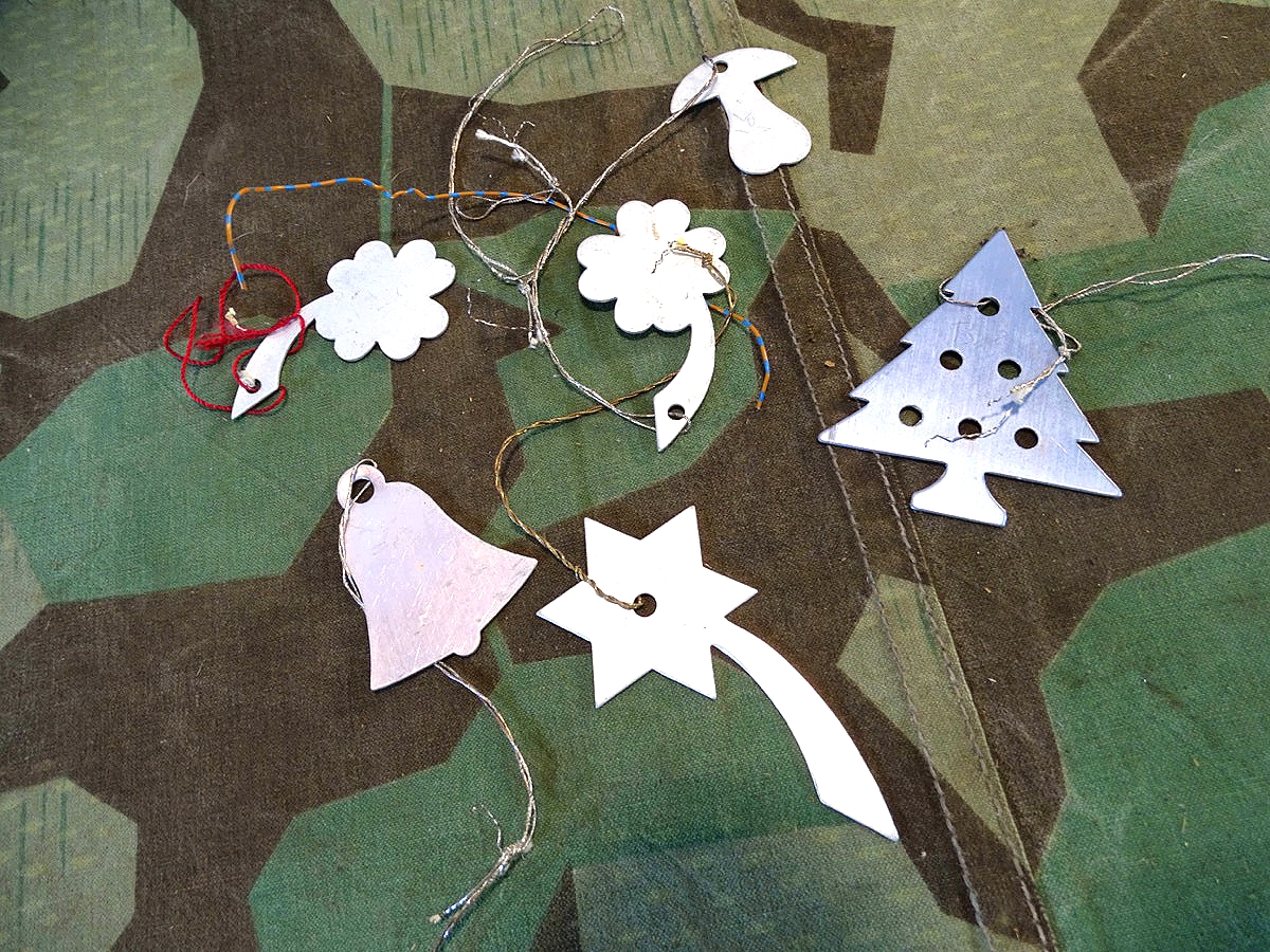 Weihnachtsbaum Schmuck aus Flugzeug Aluminium. 