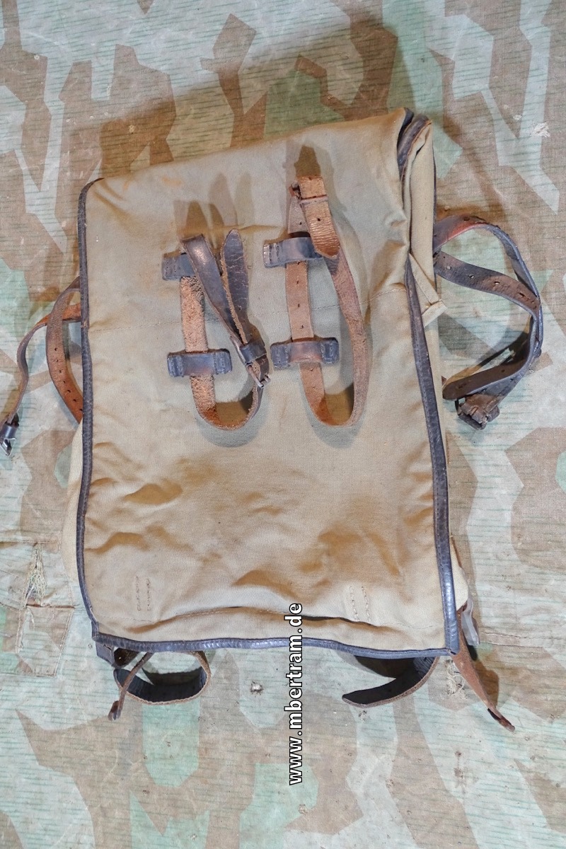 SS-VT Tornister, sogenannter Affe mit RZM Etikett und 4 Packriemen