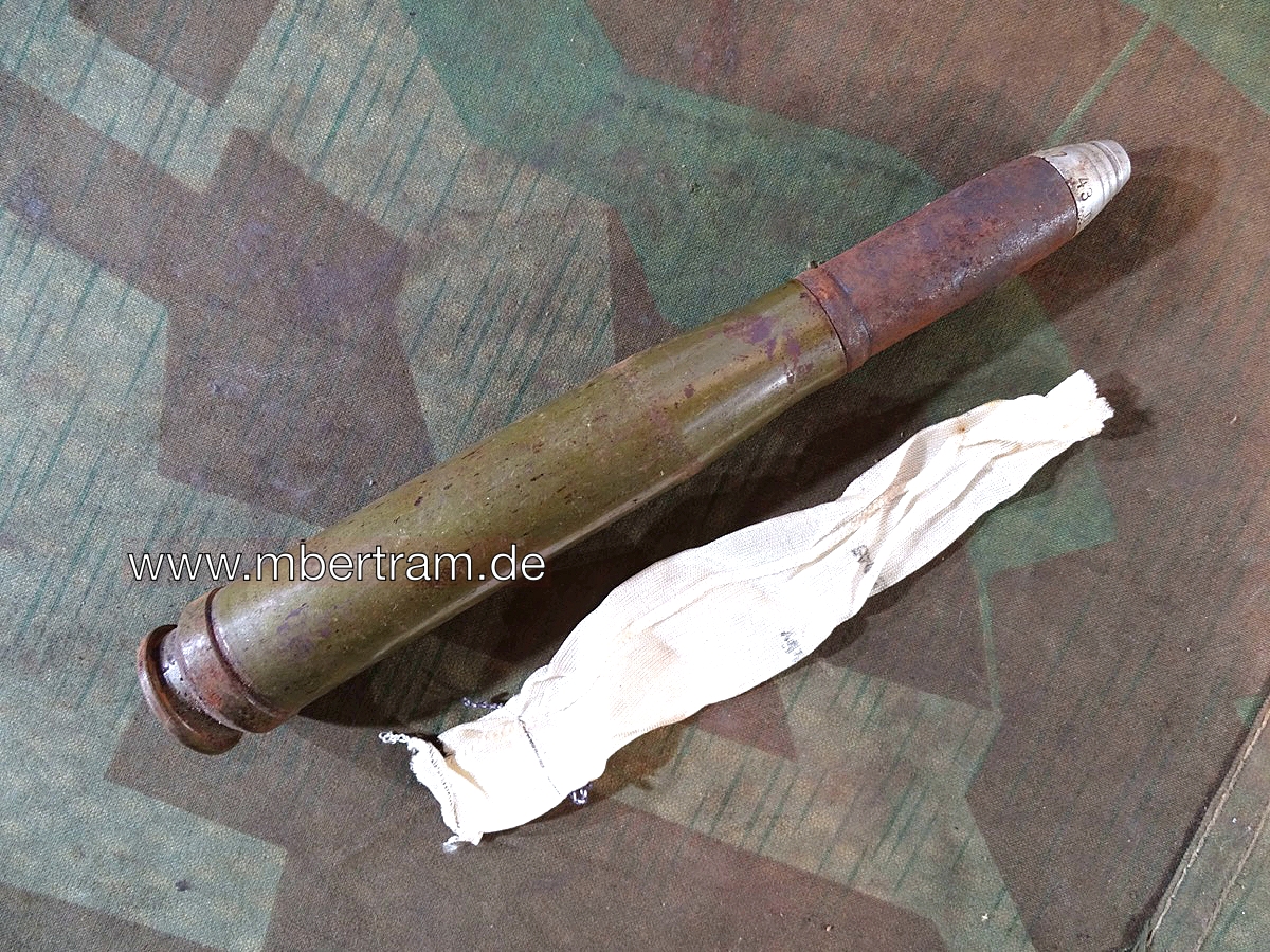20756-1 2 cm Flakgranate mit lackierter Stahlhülse, Aluzünder, Ladungs Säckchen