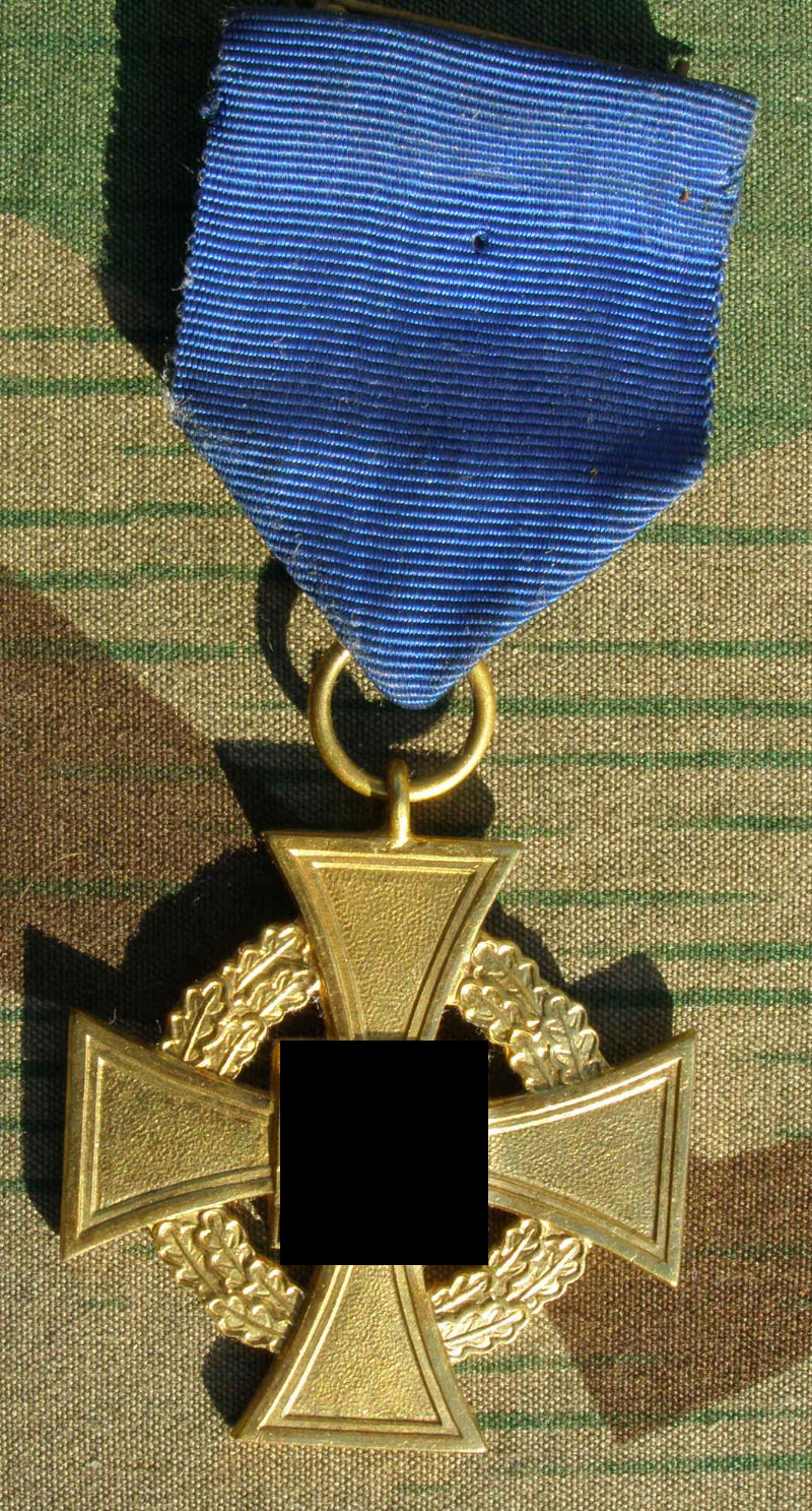 TREUDIENST EHRENZEICHEN 1.STUFE IN GOLD, 40 J., BAND
