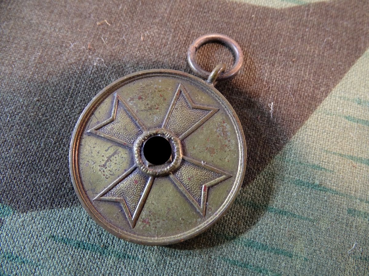 Medaille des Kriegsverdienst Kreuzes, Buntmetall