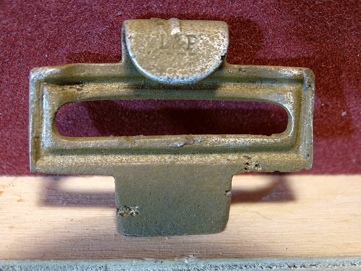 Gegenhalt / Gegenhaken für Alu Koppelschlösser 3. Reich, L&P