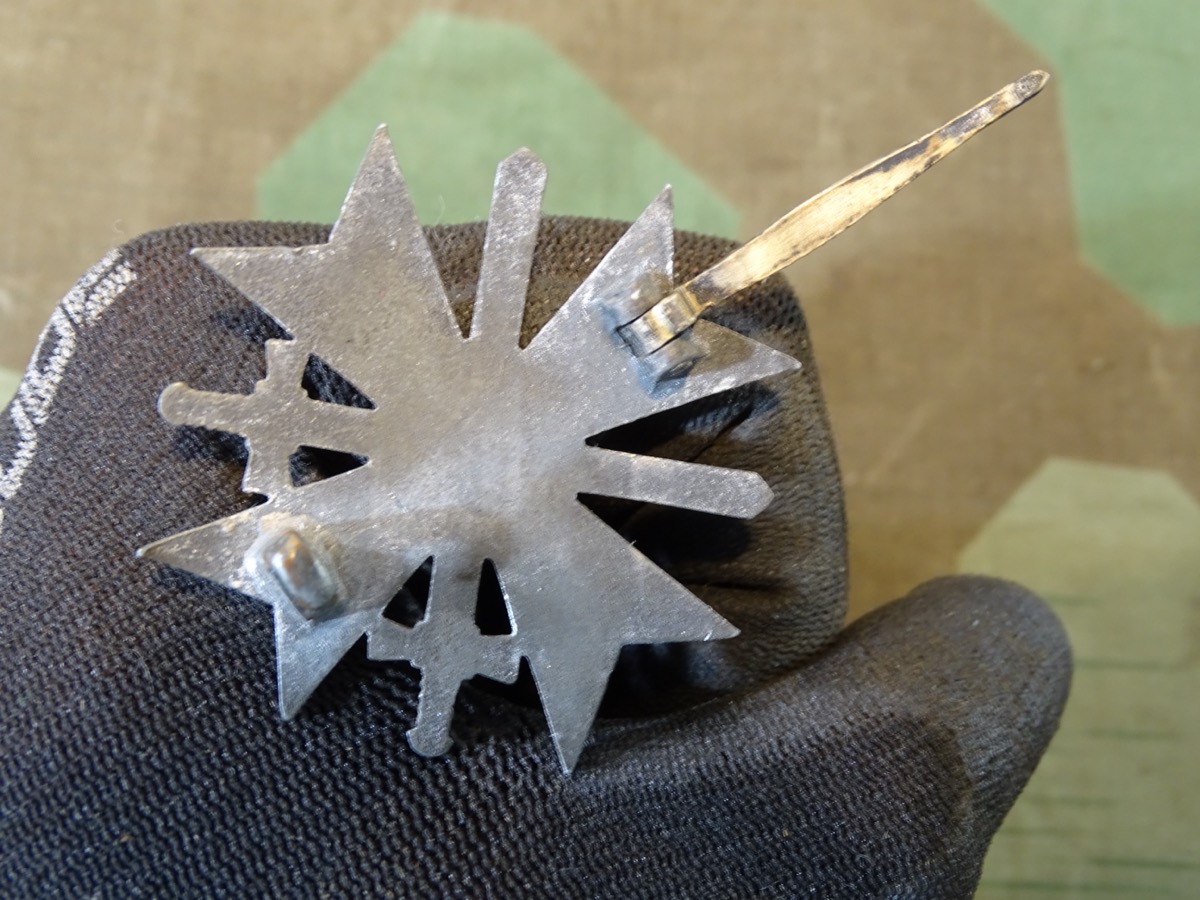 Kriegsverdienstkreuz 1. Klasse 1939, Feinzink, entnazifiziert. 
