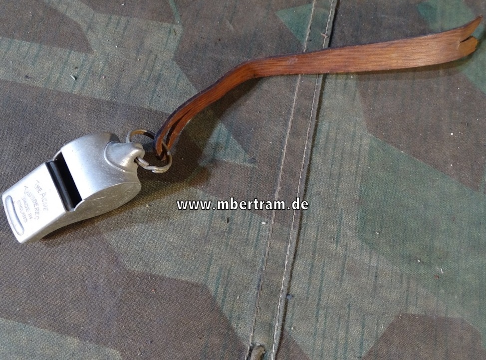 WD BRITISH ARMY ACME THUNDERER WHISTLE CN 973-6266 WITH LANYARD