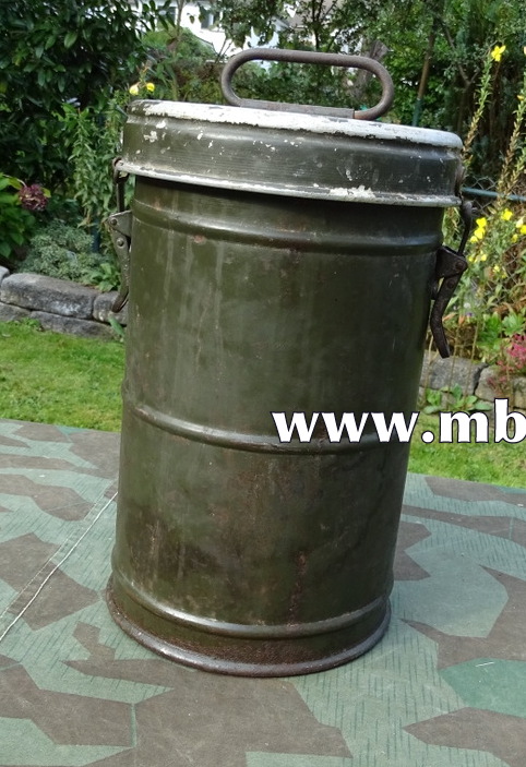 Thermobehälter Wehrmacht, Glaseinsatz "42". Originallack.