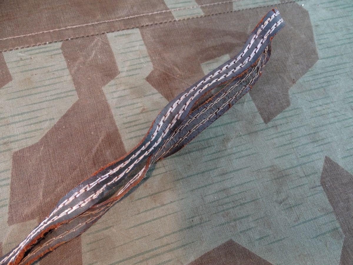 Wehrmacht Offiziers Portepee für Säbel 2 Metallfaden Durchzüge, getragen
