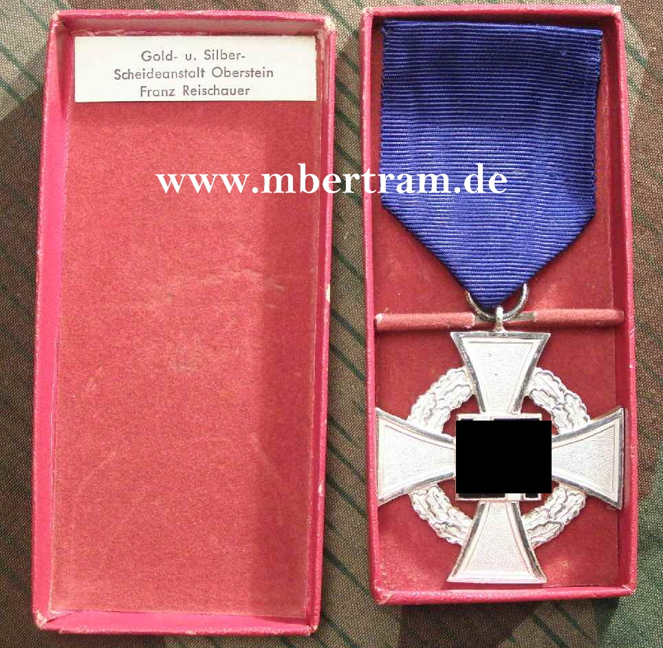 TREUDIENST- EHRENZEICHEN 25 JAHRE, SILBER, ETUI