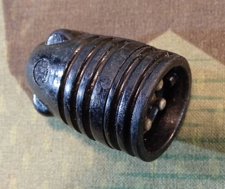 Sprechfunk Kabel Stecker / Kupplung für eine Kopfhaube der Luftwaffe 
