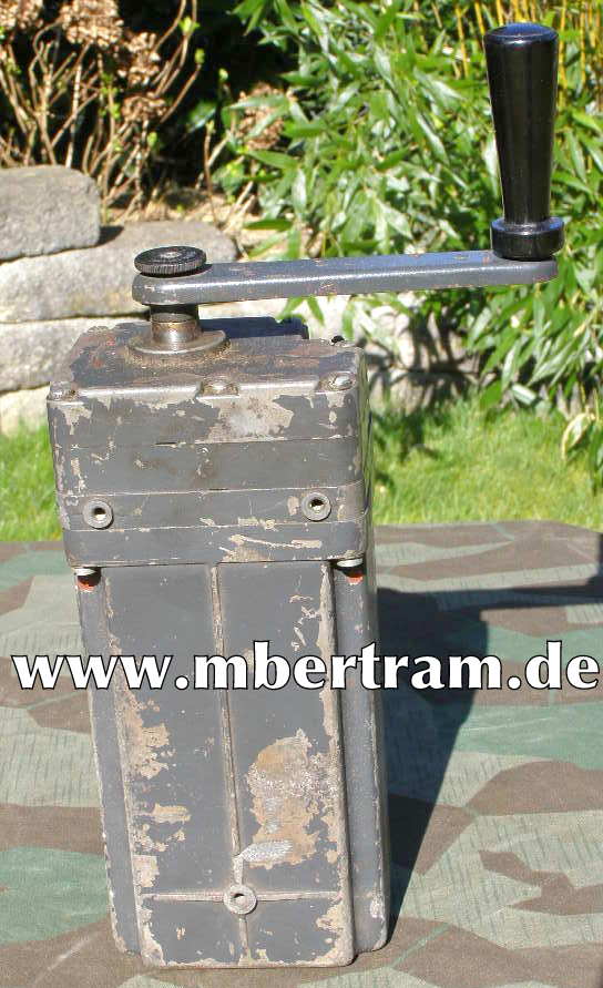 Kurbelgenerator: HLM.a1 f. Wehrmacht Funkgeräte