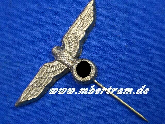 Mützenadler Kriegsmarine f.d.Tellermütze, mit langer Nadel