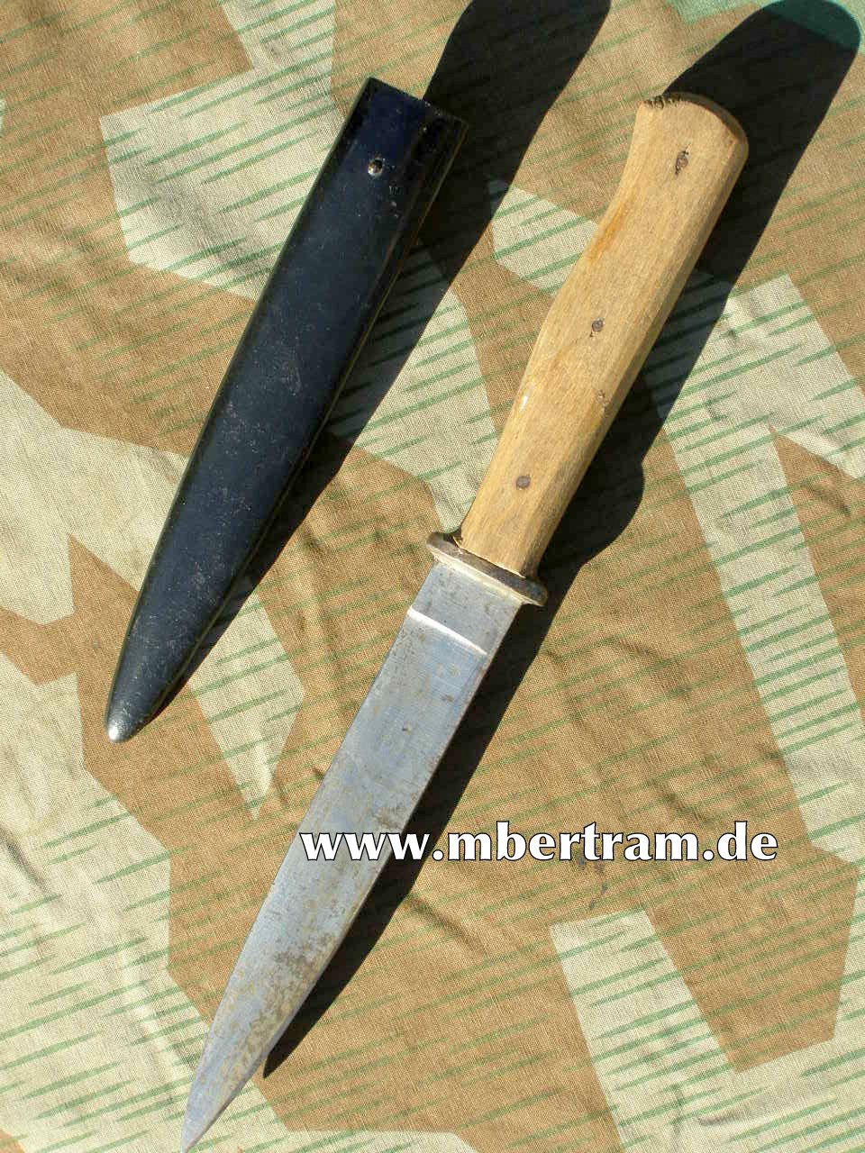 WH Grabendolch/ Inf. Kampfmesser 42 des 2.Weltkrieges