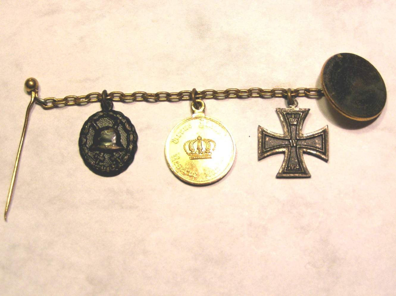 3er Frackketchen:EK2 14, Landwehr DA2.Kl.,VWAschw., 19MM