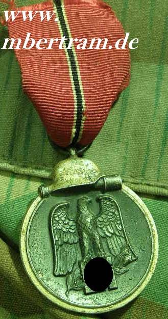 Medaille Winterschlacht im Osten 1941/42. Mit Bandabschnitt