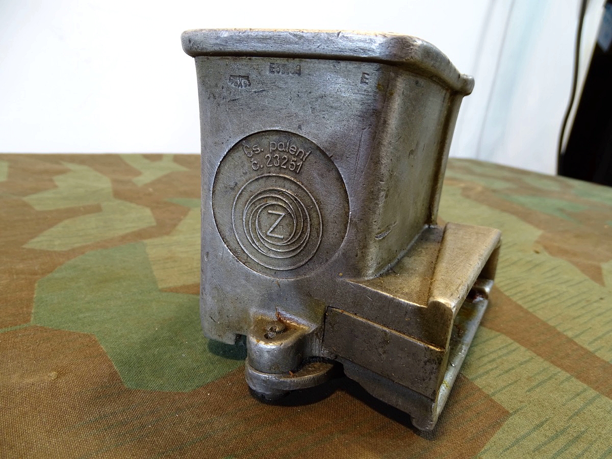 Waffen SS oder Wehrmacht Magazinlader mit WaA für MG 30 (t),  SEHR SELTEN !!