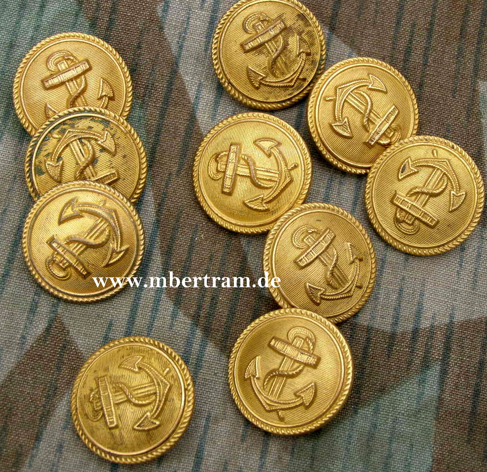 10 Kriegsmarine Knöpfe, Messing, vergoldet, 25mm "A"