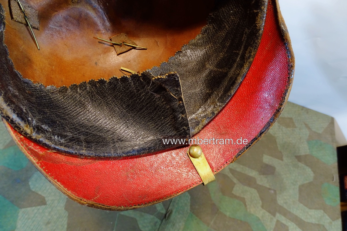 20432-8 Baden Pickelhaube für einen Unteroffizier im Dragoner-Regimenter 20 bzw. 21 oder 22