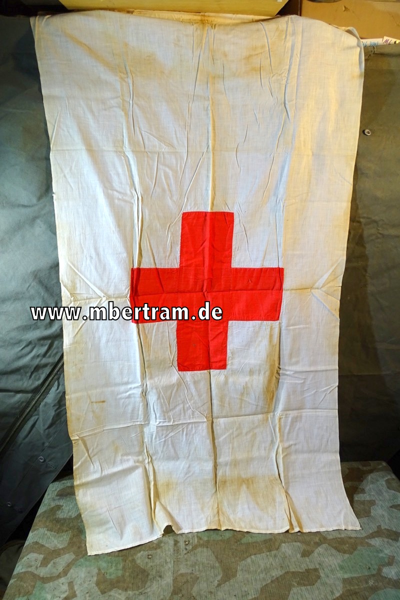 19467-1 Wehrmacht Lazarett , Rot - Kreuz Fahne , Größe : 140 X 80 cm