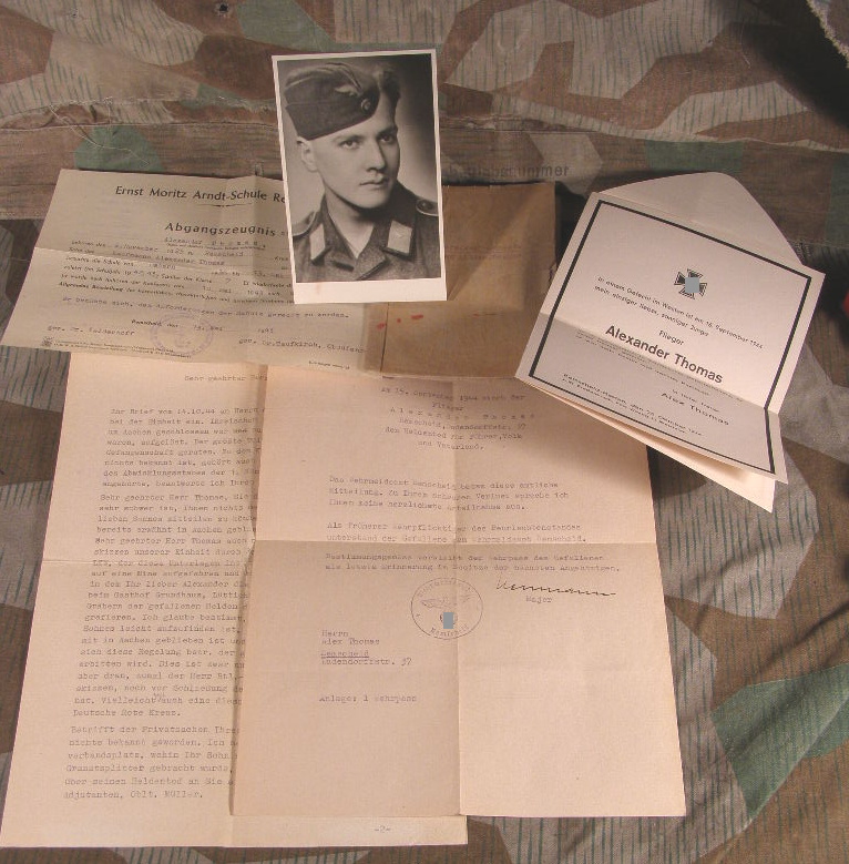 Dokumente: Luftwaffen Flieger, gefallen .09.1944 Aachen