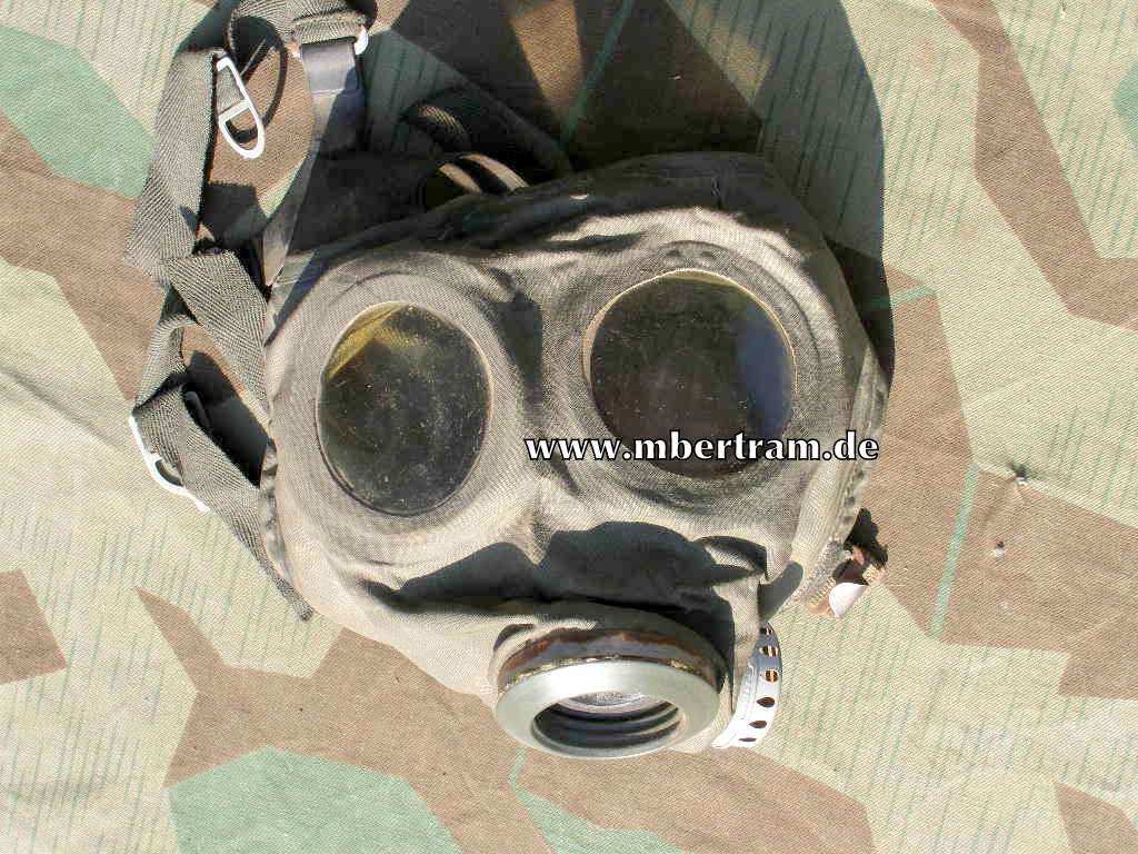 Volksgasmaske, letzte Ausführung um 1944/45