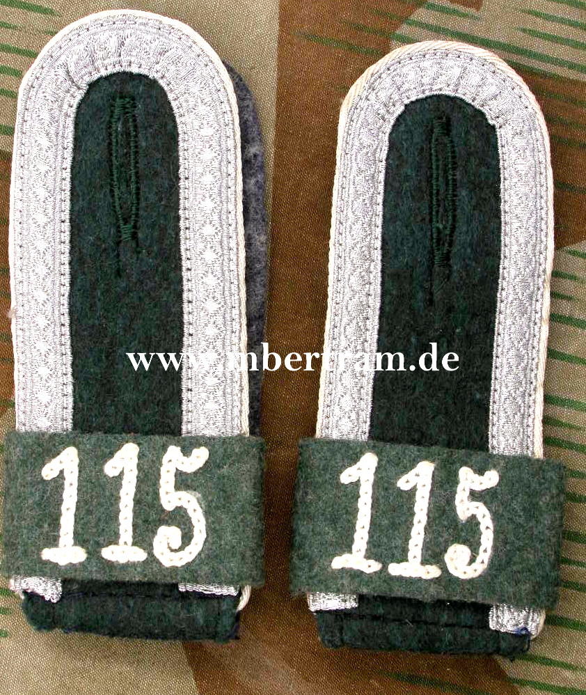 Paar Schulterklappen, Unteroffizier, Infanterie Rgt. 115