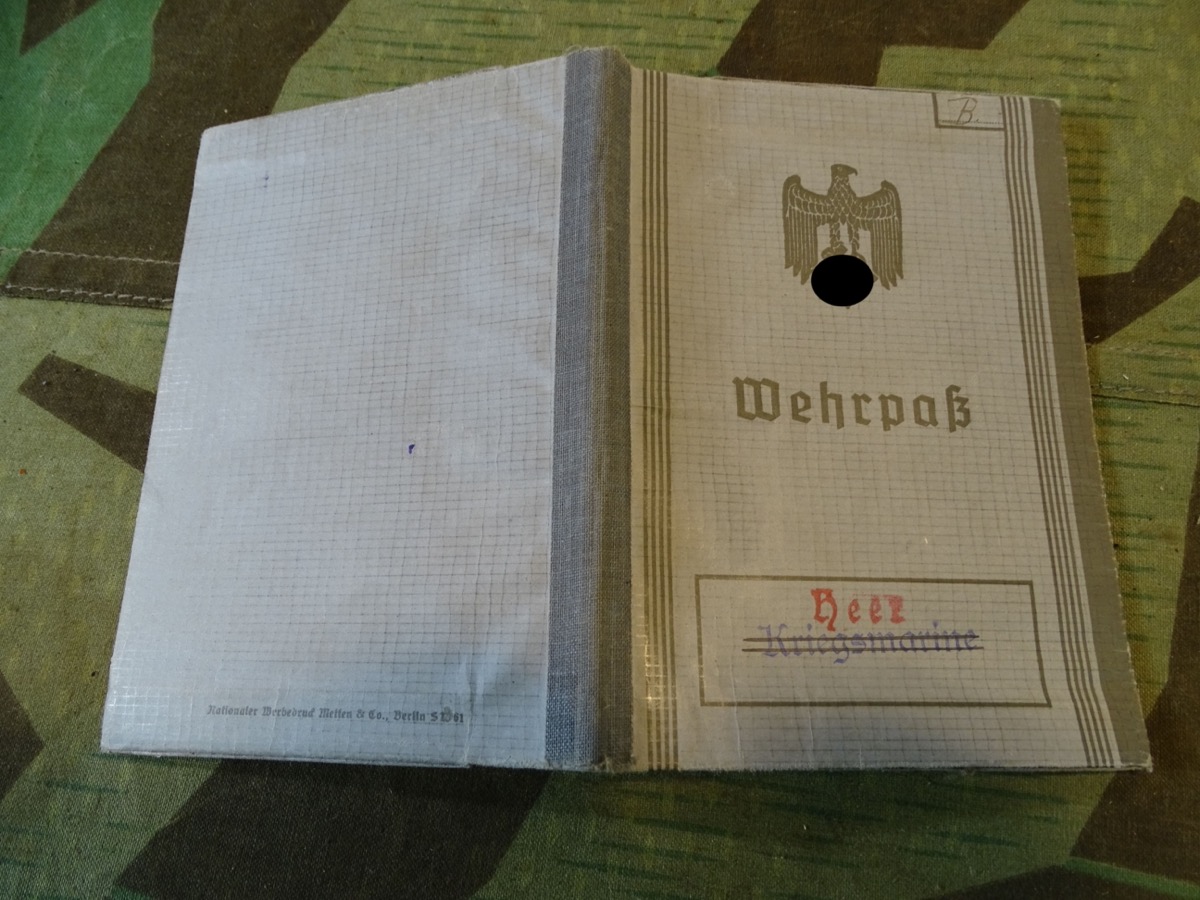 Wehrpass Wehrmacht Kriegsmarine, Schlachtschiff Scharnhorst, Flottenkriegsabzeichen, später Heer
