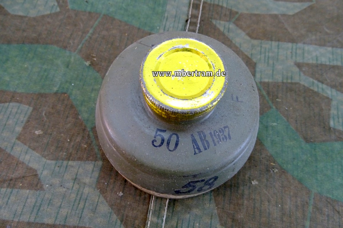 Gasmasken S-Filter Luftschutz,  mit Verschlusskappe 1937