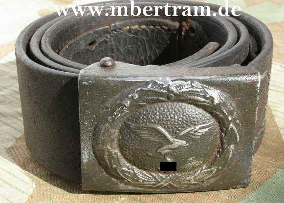 Luftwaffe Koppelschloß Eisen durchgeprägt, bl.-grau, Riemen