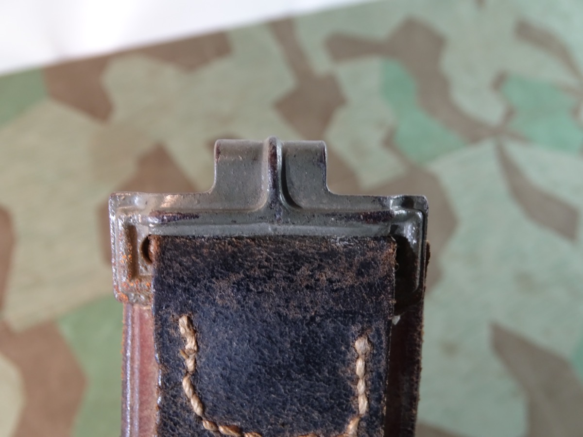 Koppelriemen für Wehrmachts Koppelschlösser, Eisenschließe, 1942, Hst. Marke. Gr. 95 cm Koppelriemen für Wehrmachts Koppelschlösser, Eisenschließe, 1942, Hst. Marke. Gr. 95 cm