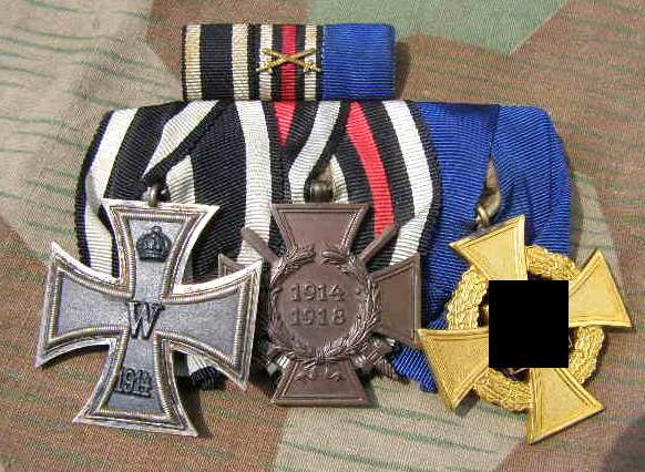 3er Ordensspange: EK 2. 14, Ehrenkr.f.Frontk., Tr.Dienst.gold