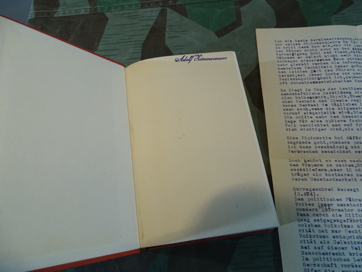 Mein Kampf - Dünndruckausgabe oder Feldpostausgabe von 1941, rotes Leinen Mein Kampf - Dünndruckausgabe oder Feldpostausgabe von 1941, rotes Leinen