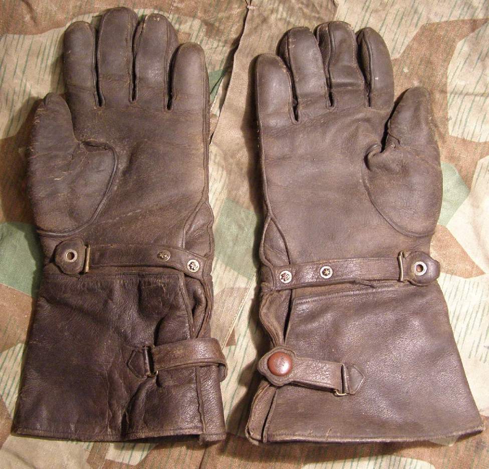 Luftwaffe Paar Finger Handschuhe Piloten gefüttert. Braun