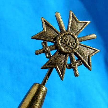 MINIATUR KvK 2. Klasse mit Schwertern 1939 16MM von 1957