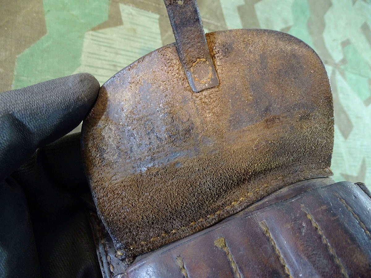 Tasche für Reichsrevolver M 83 mit 3 Hülsen, Fa. Billep Spandau, A.R. 39