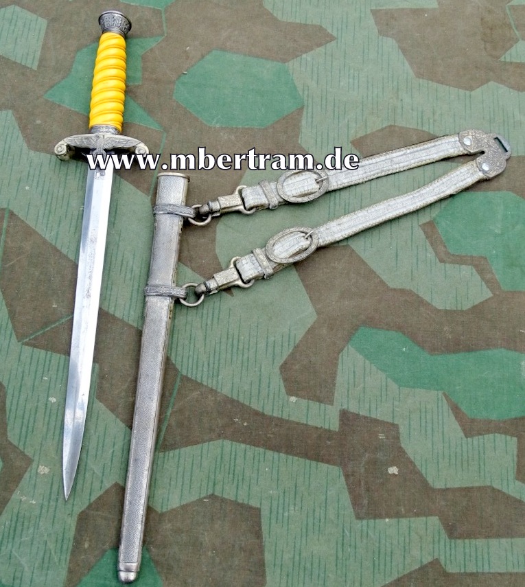 Heeres Offiziersdolch, "Original Eickhorn Solingen", Gehänge