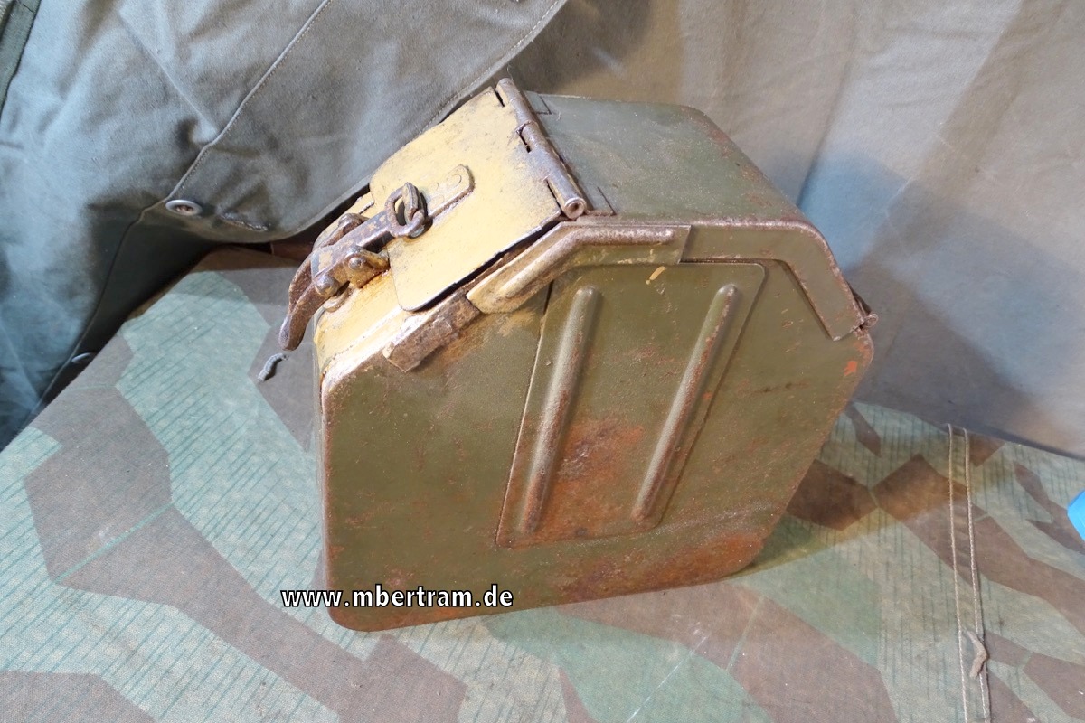 Gurtkasten 36 f. MG 34 Zwillingssockellafette, brc 41