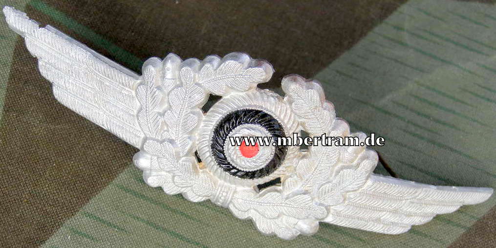 Luftwaffe Schirmmützenschwinge mit Kokarde, Aluminium