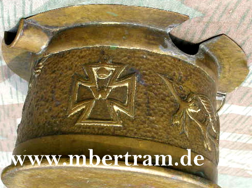 Aschenbecher mit Adler, EK2 1914 aus 10,5cm Granathülse
