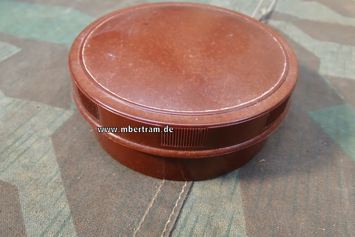 Butterdose/ Fettbüchse  Wehrmacht, braunes Bakelit.
