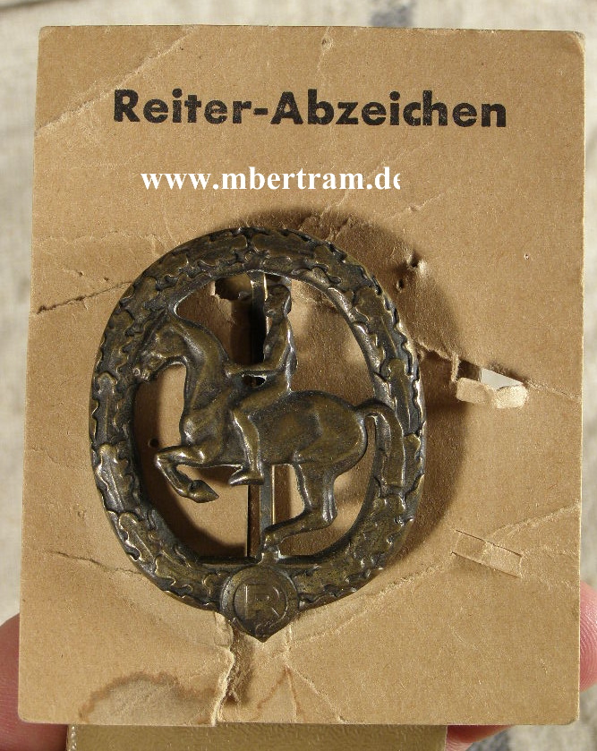 Deutsches Reiterabzeichen, Bronze, Pappunterlage