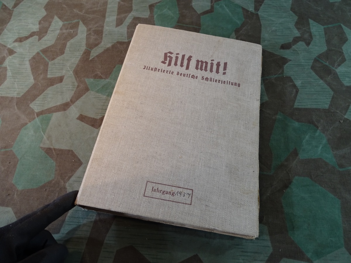 11 Hefte "Hilf Mit" Illustrierte deutsche Schülerzeitung 1937 mit Sammeleinband