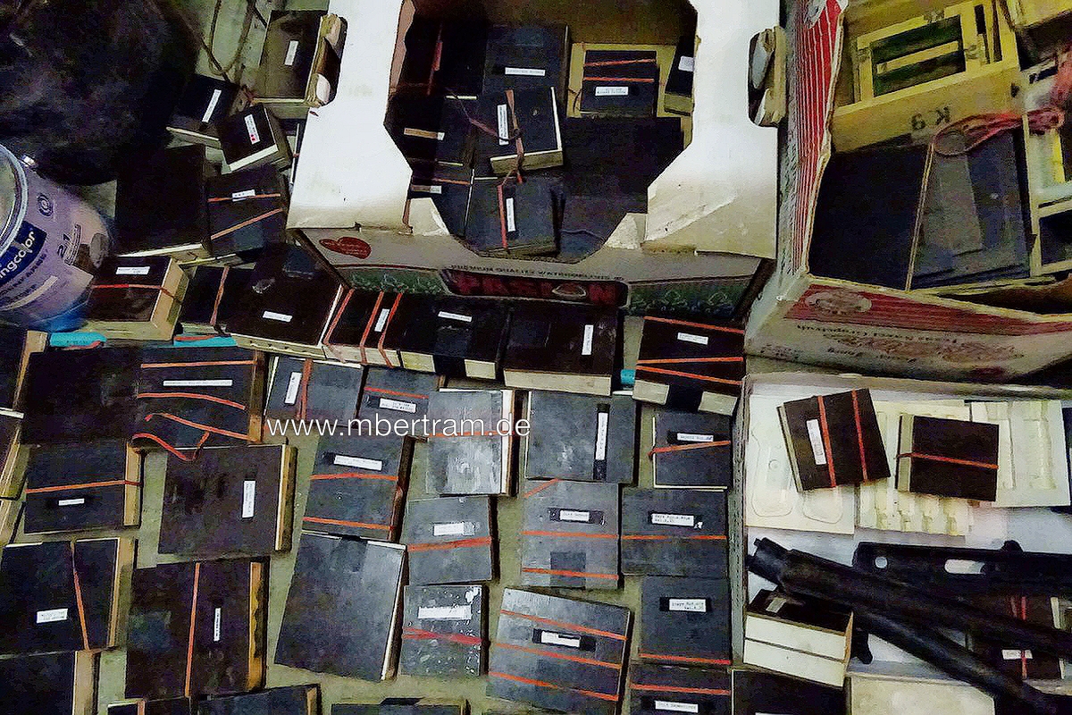 20071-17 135 Gussformen für historische Pistolen und MP / MG Griffschalen , komplettes Gewerbe